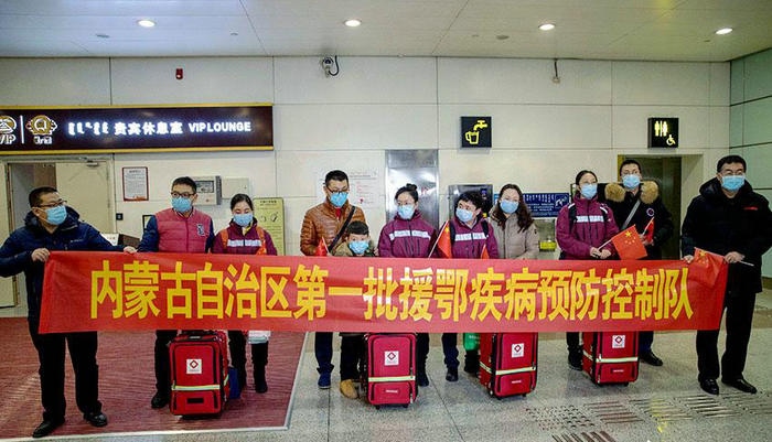 從北疆出發(fā),一路“逆行”飛武漢