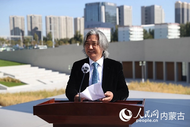 全國政協(xié)副秘書長、民盟中央專職副主席、中國美術館館長、中國城市雕塑家協(xié)會主席吳為山開幕致辭。王劭凱攝