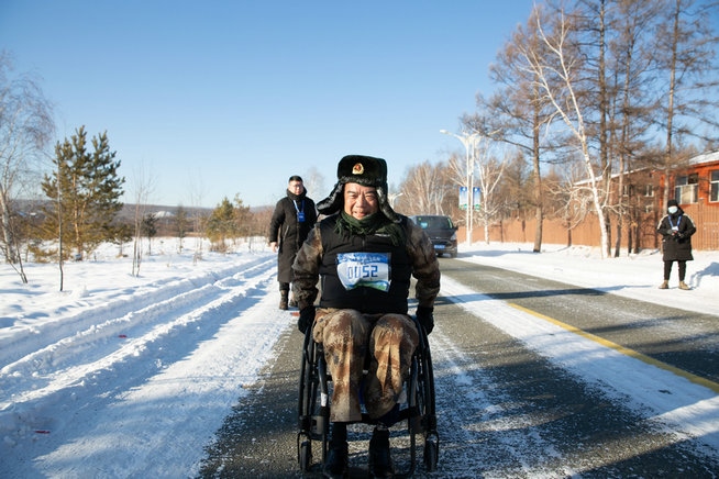中共黨員、一等功榮立者王曙光不畏嚴寒，挑戰(zhàn)自我（王鵬）.jpg