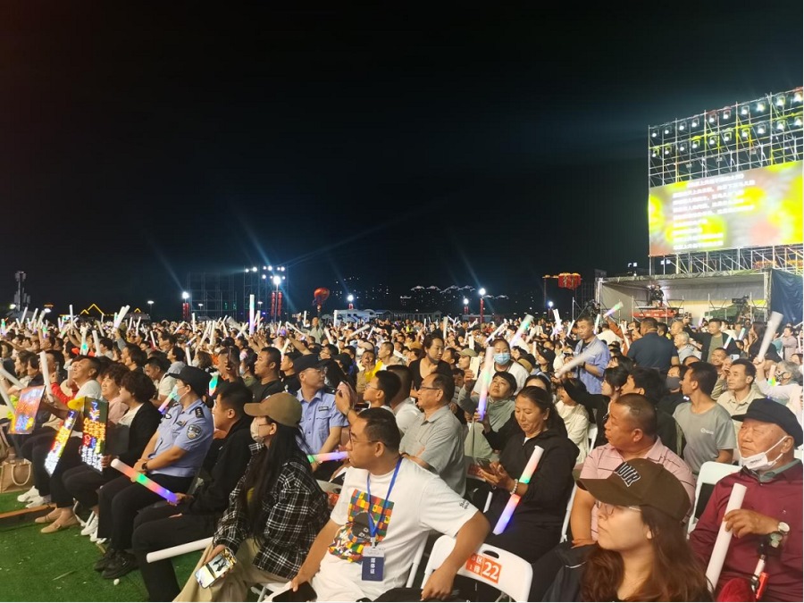 “如七而遇 相思烏?！边@場(chǎng)七夕主題音樂(lè)會(huì)甜出圈665.png