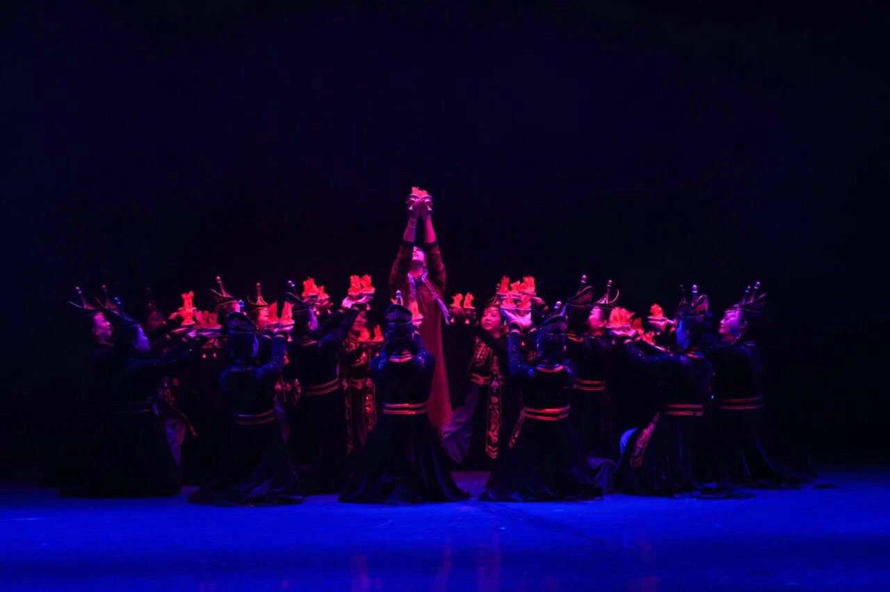 1761289270860205.jpg 暖光8.jpg