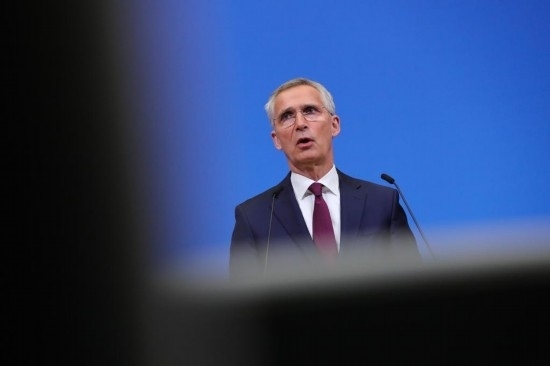 7月6日，在比利時布魯塞爾的北約總部，北約秘書長斯托爾滕貝格在會議后召開新聞發(fā)布會。新華社記者鄭煥松攝