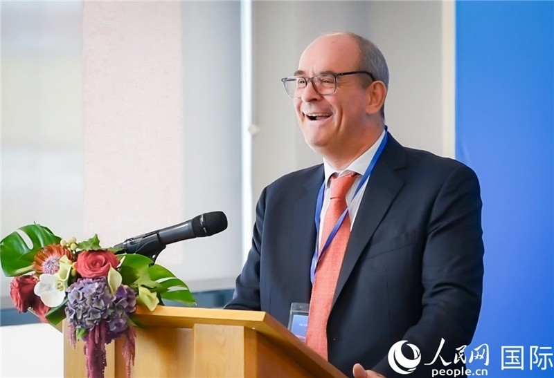 圖為倫敦?戶港代表致辭。人民網(wǎng) 郭錦標(biāo)攝