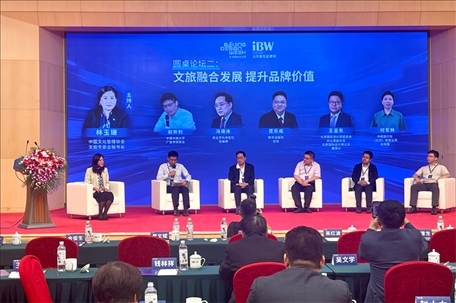 圓桌論壇現(xiàn)場(chǎng)。人民網(wǎng)記者 劉微攝