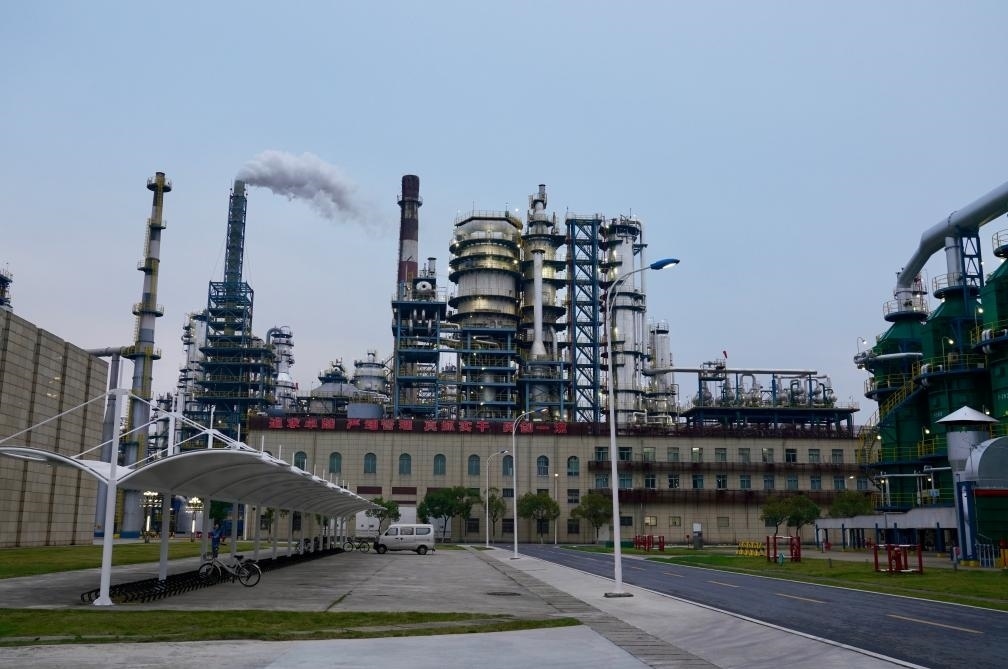 近日拍攝的公司煉油廠。新華社記者 胡晨歡 攝