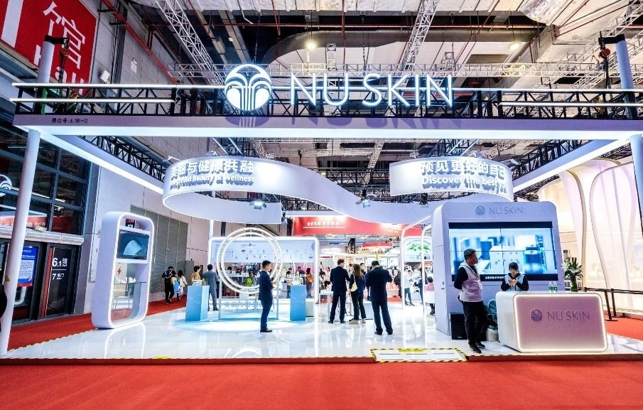 如新展臺(tái)。人民網(wǎng)記者 許維娜攝