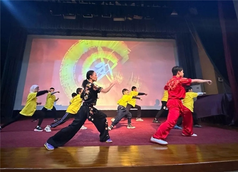 圖為2023“中華文化大樂園—埃及開羅營”閉幕式活動現(xiàn)場。主辦方供圖