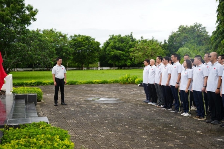 醫(yī)療隊隊長致詞。中國援桑醫(yī)療隊供圖