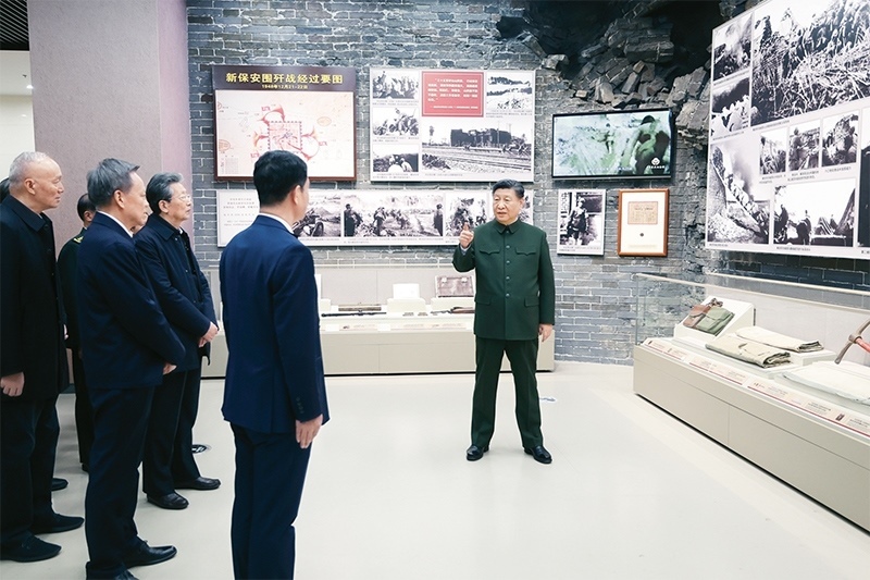 2024年2月1日至2日，中共中央總書(shū)記、國(guó)家主席、中央軍委主席習(xí)近平來(lái)到天津，看望慰問(wèn)基層干部群眾。這是2日上午，習(xí)近平在平津戰(zhàn)役紀(jì)念館考察。 新華社記者 鞠鵬/攝