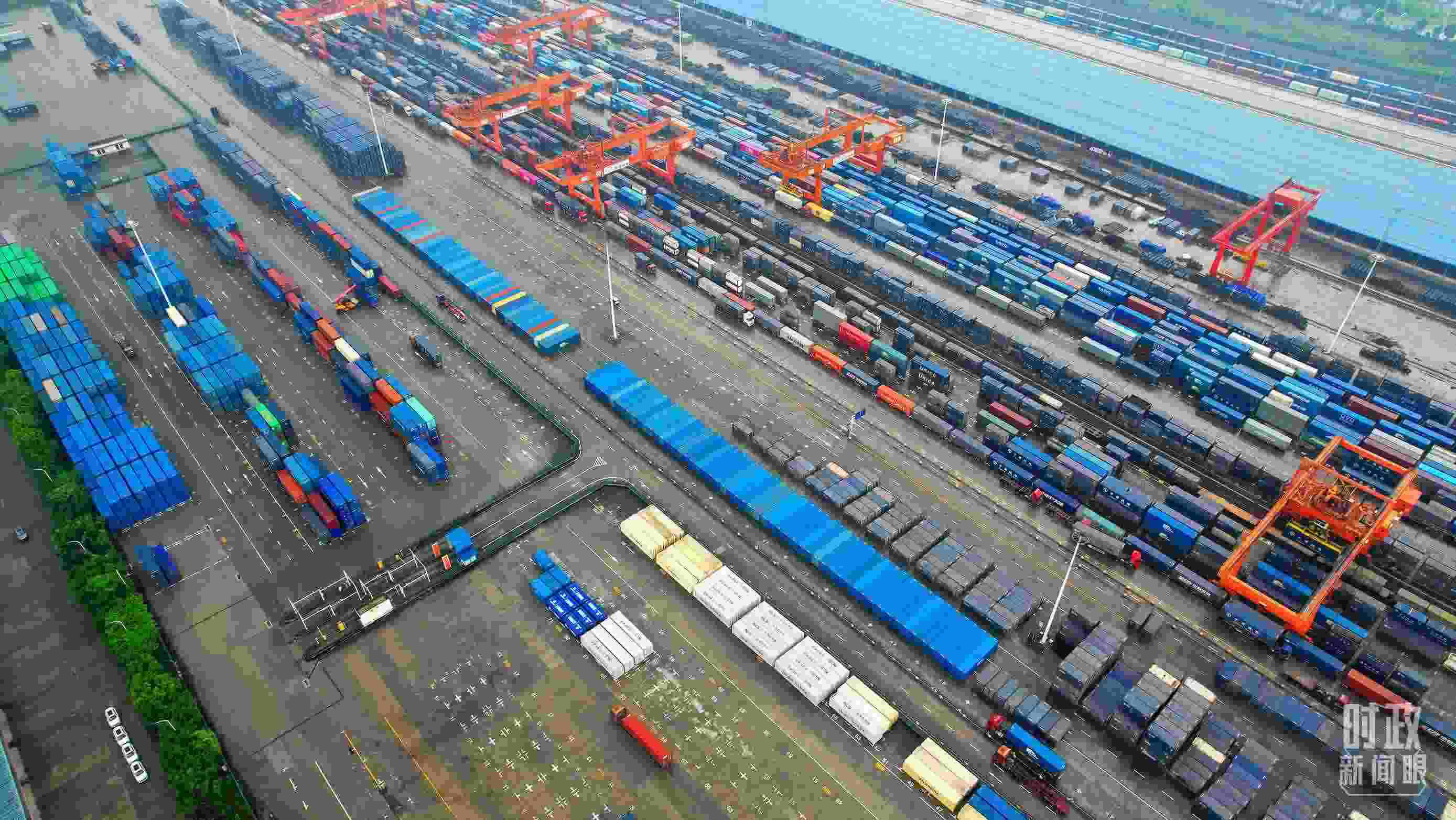 △重慶國際物流樞紐園區(qū)。（總臺央視記者范凱拍攝）