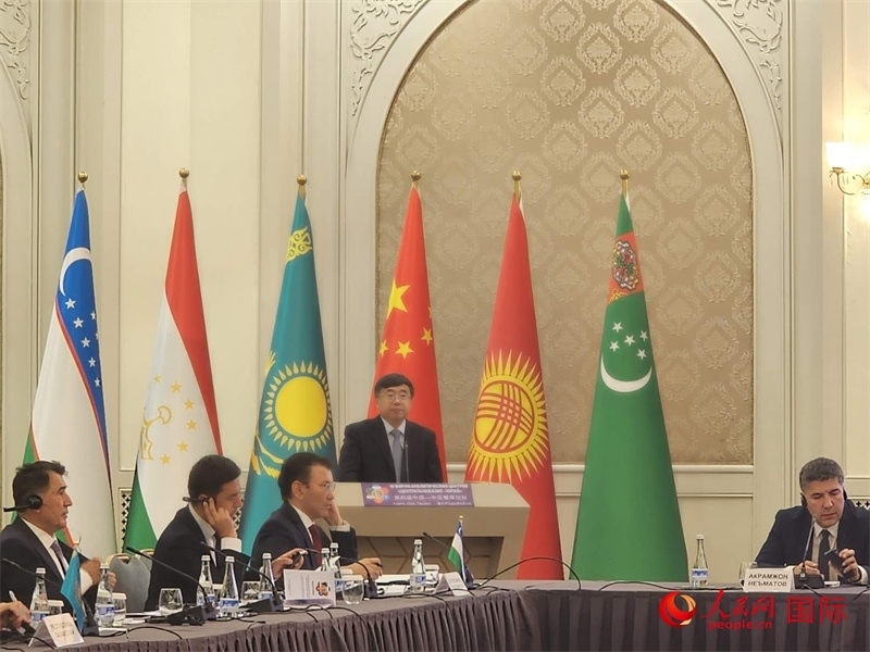 中國社會科學(xué)院俄羅斯東歐中亞研究所所長孫壯志致辭。人民網(wǎng)記者 李強攝