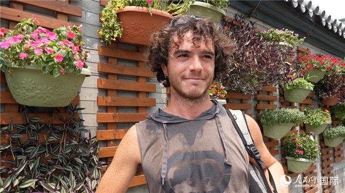 圖為意大利籍游客盧卡·拉·萬科（Luca La Vanco）。人民網(wǎng)記者 吳超嵐攝