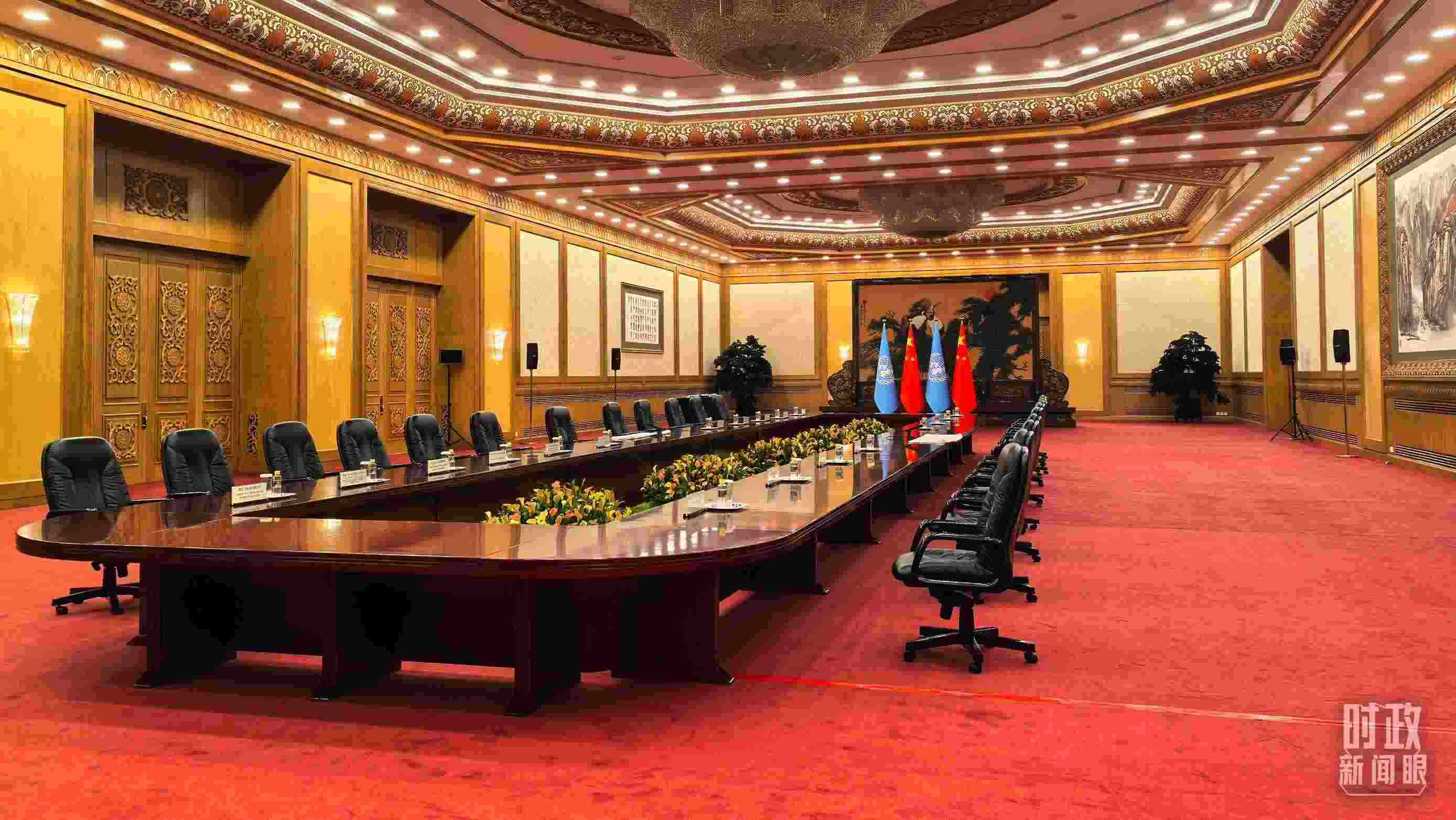  △同聯(lián)合國秘書長古特雷斯的會(huì)見會(huì)場，這是開始前的場景。（總臺(tái)央視記者劉瑞琳拍攝）