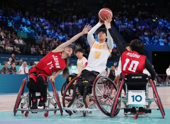 巴黎殘奧會(huì)｜“撞車、摔倒，我們都習(xí)慣了”