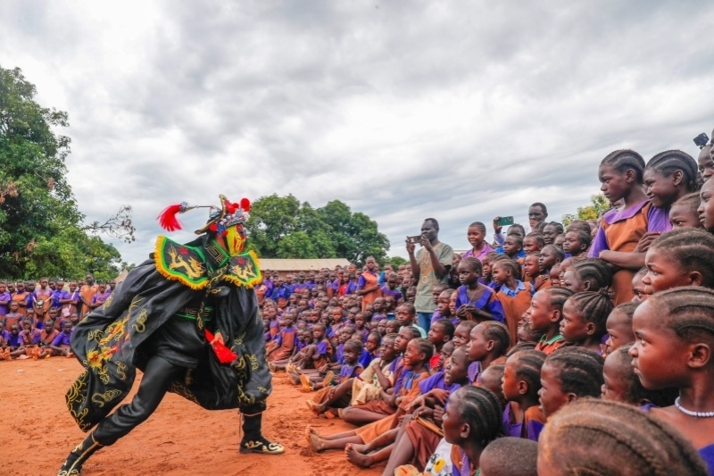 傳統(tǒng)川劇變臉表演。王軍杰攝