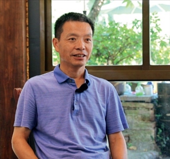 采訪(fǎng)對(duì)象：湖州市安吉縣天荒坪鎮(zhèn)余村春林山莊主人潘春林