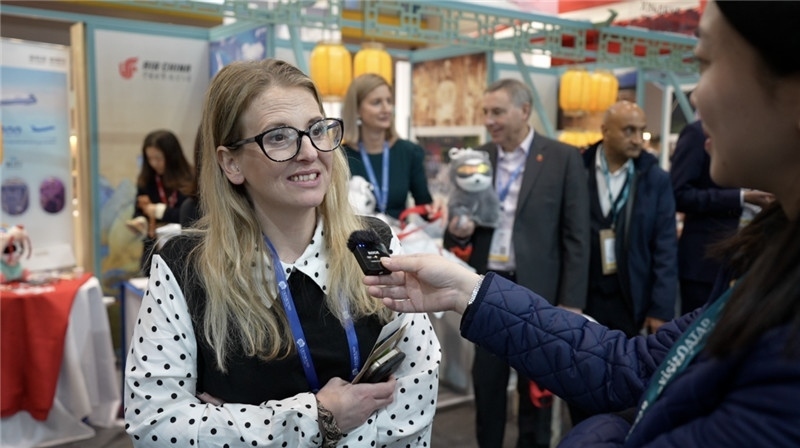 英格蘭約克旅游局局長薩曼莎·亨特接受采訪。 吳若鳴攝