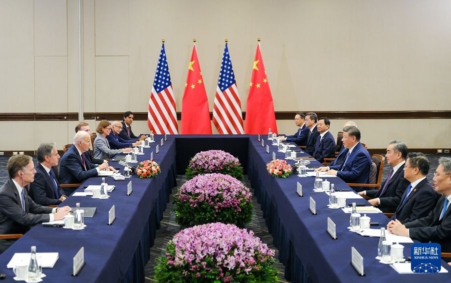 當(dāng)?shù)貢r(shí)間11月16日下午，國(guó)家主席習(xí)近平在利馬同美國(guó)總統(tǒng)拜登舉行會(huì)晤。新華社記者 丁林 攝