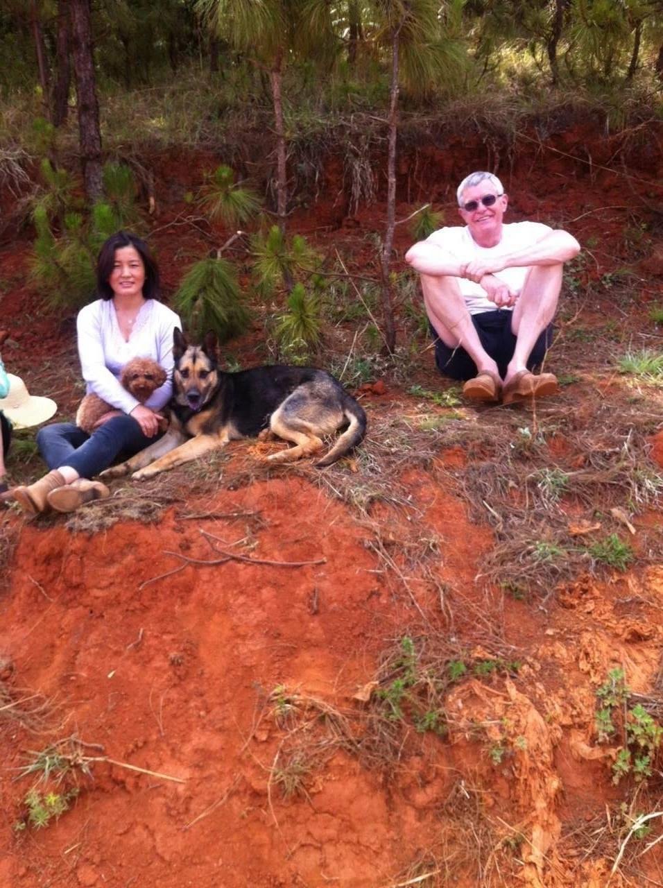 奈斯和妻子在云南東川打造了一個名叫“卡比杉”的農(nóng)場。