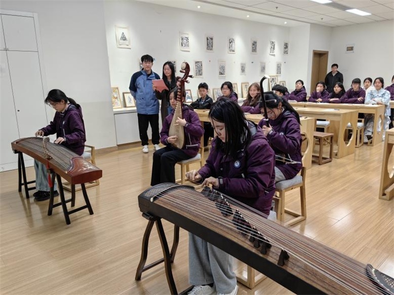匡園學(xué)生民樂(lè)合奏。