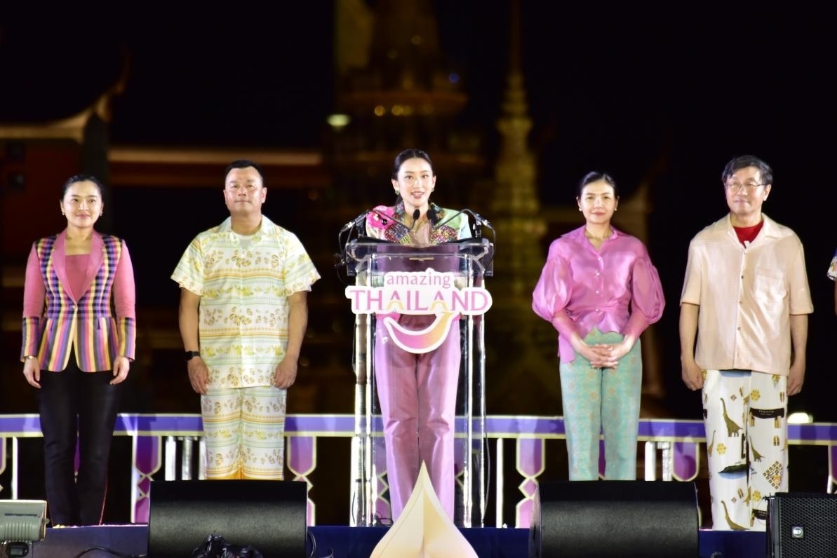 泰國總理佩通坦·欽那瓦宣布泰國潑水節(jié)慶?；顒诱絾?。泰國國家旅游局供圖