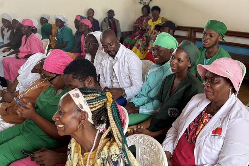 【2】圖為活動(dòng)現(xiàn)場。中國（山西）第24批援喀麥隆姆巴爾馬尤醫(yī)療隊(duì) 供圖