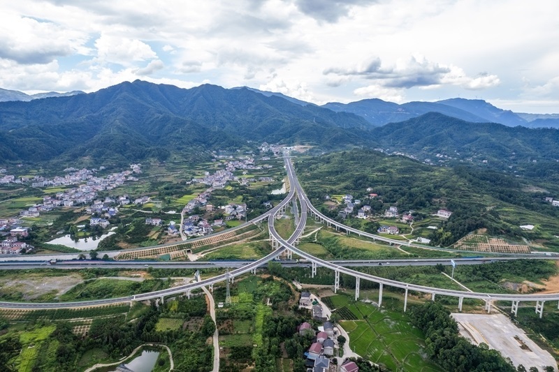 確?；緦?shí)現(xiàn)社會主義現(xiàn)代化取得決定性進(jìn)展——寫在黨的二十屆四中全會召開之際